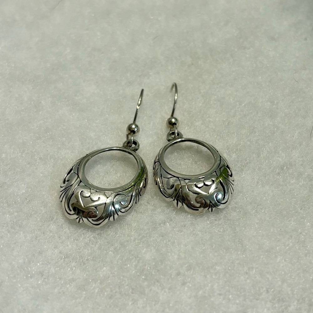 Vintage Sterling Silver Oval Filigree Earrings - Picture 12 of 14